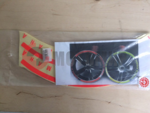 Наклейка на колесный диск 17*18 неон-красн. широк. Наклейка на колесный диск 17*18 неон-красн. широк.